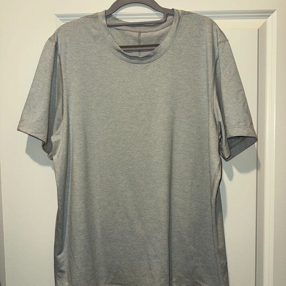 Lululemon Mens T-shirt Size L